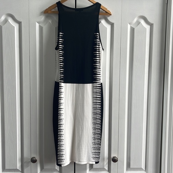 Vince Camuto Sleeveless Knit Dress Medium - Picture 6 of 9